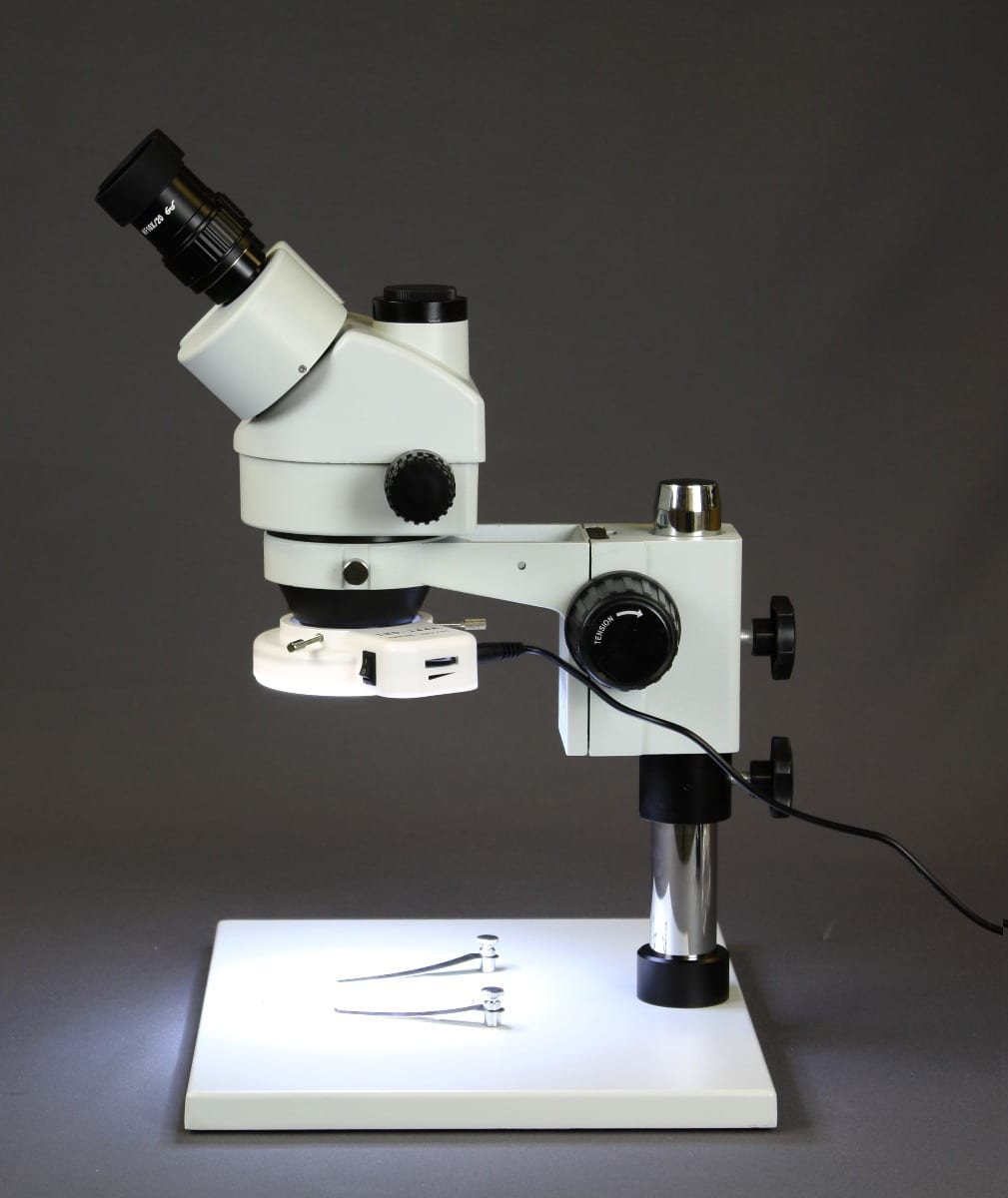 WP-1AFZ-IFR07-RET11.6 Simul-Focal Trinocular Zoom Stereo Microscope - 0.7X-4.5X Zoom Range, 0.5X & 2.0X Auxiliary Lenses, 144-LED Ring Light, 11.6" HD Retina Screen With 5MP Camera - Image 2